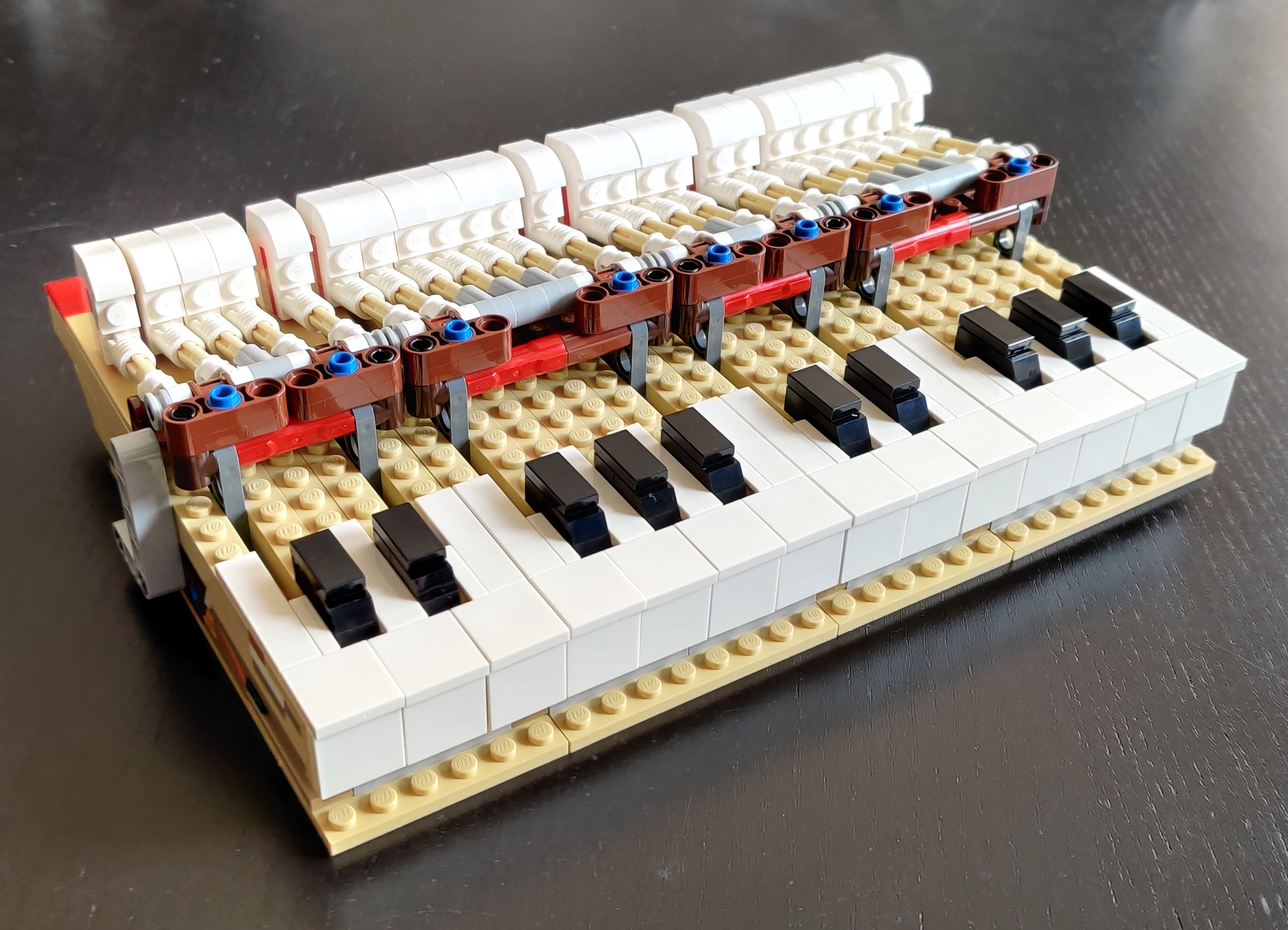 Making the LEGO Grand Piano play music